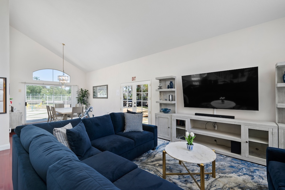A bright living room at the Got Recovery residence